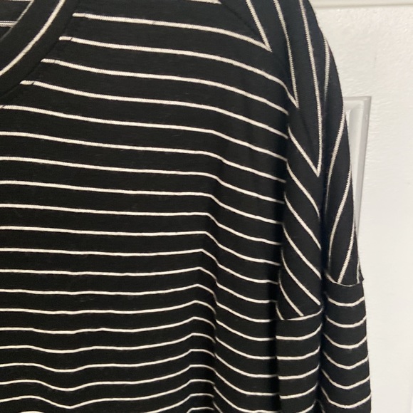 7Day WKND T-shirt - Picture 3 of 6